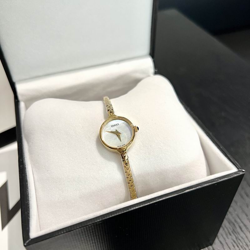 25Gucci 女表 1228